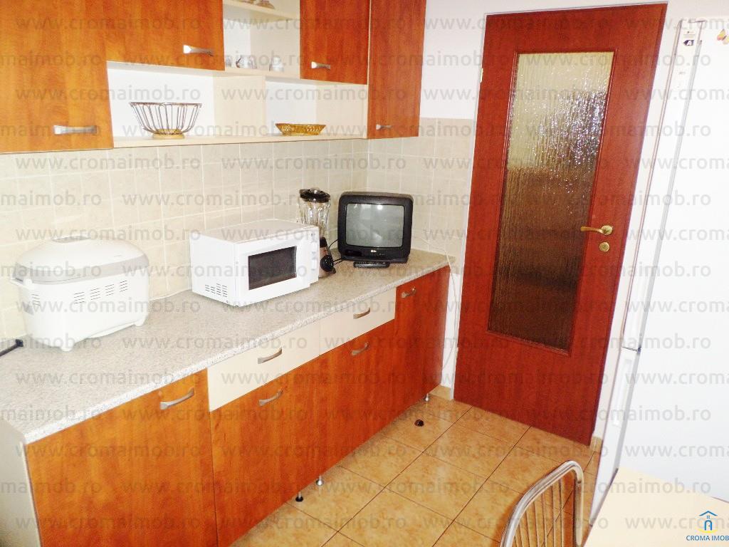 Apartament 3 camere de inchiriat in Ploiesti, zona Enachita Vacarescu