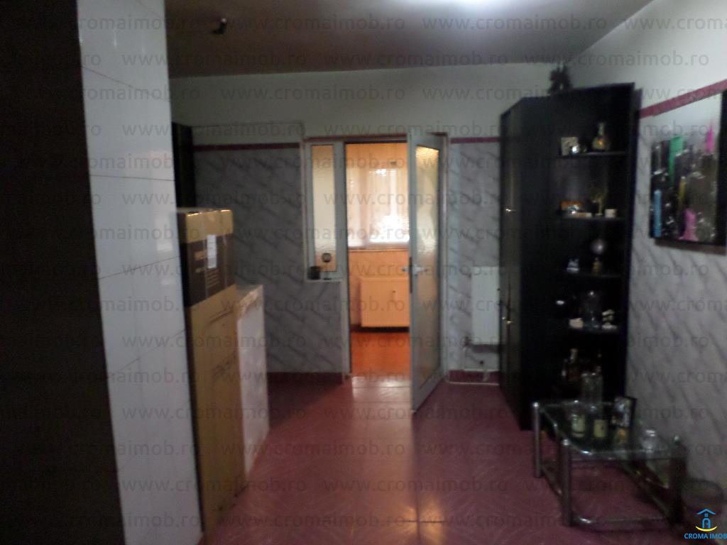 Inchiriere Apartament spatios 3 camere Ploiesti zona Marasesti