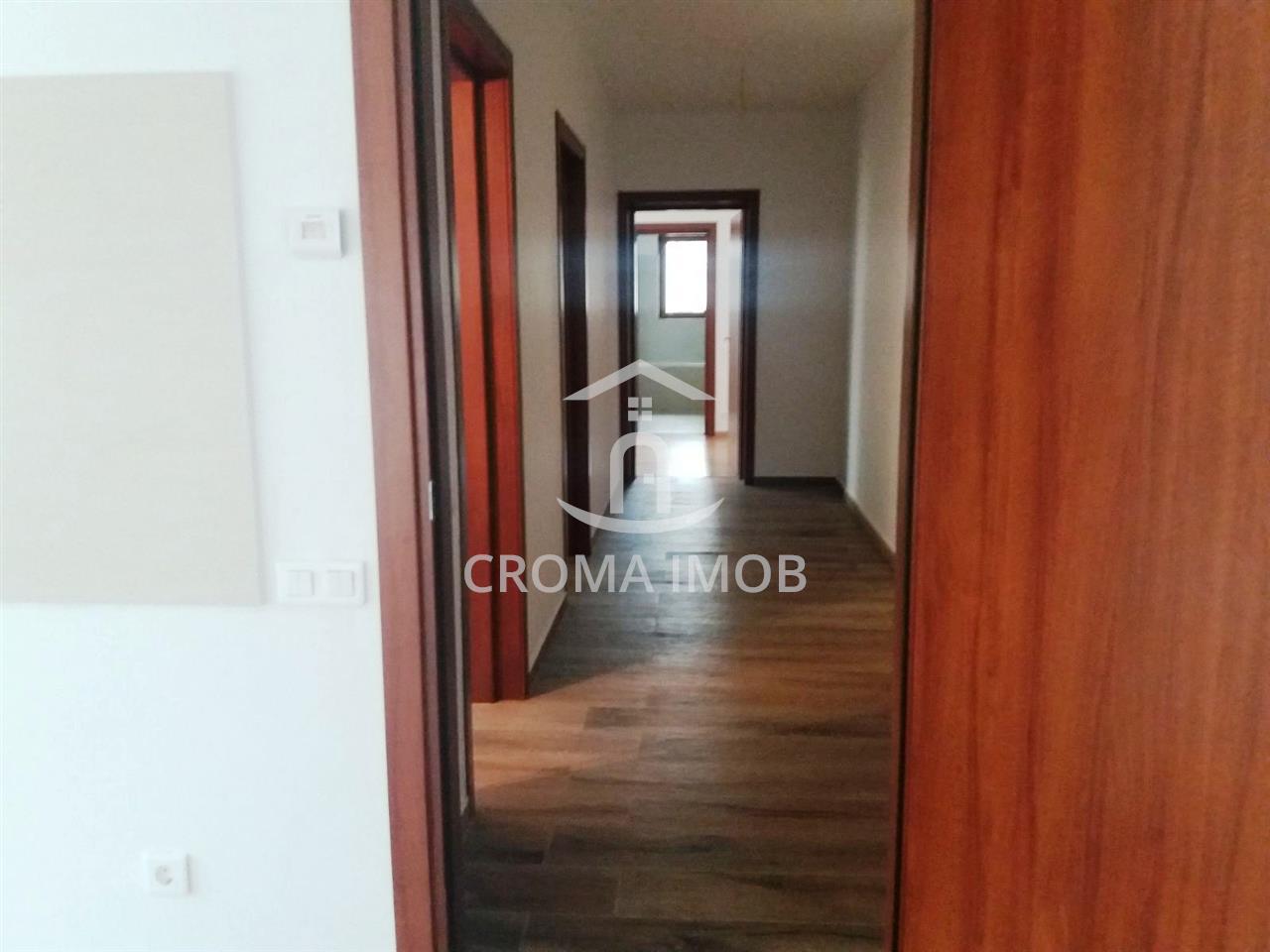CromaImob - Inchiriere apartament 3 camere, zona Ultracentrala