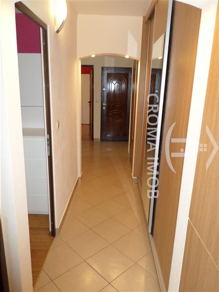 Apartament 3 camere de inchiriat in Ploiesti, zona Republicii