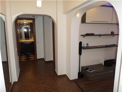 Apartament 2 camere lux de inchiriat in Ploiesti, zona Ultracentrala