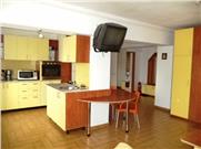 Vanzare apartament 3 camere, Ploiesti, zona Centrala