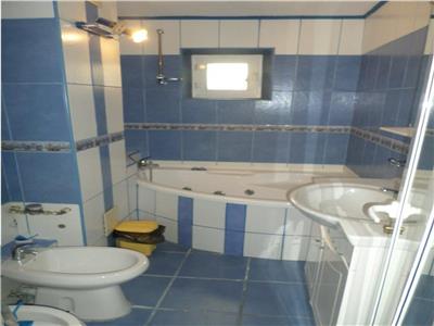 Apartament 3 camere vanzare in Ploiesti, zona Eroilor