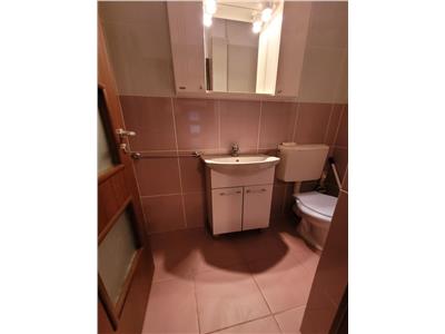 Vanzare apartament 3 camere spatios in Ploiesti, zona centrala, priveliste excelenta
