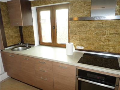 Apartament 2 camere de vanzare Ploiesti, zona Piata Mihai Viteazul