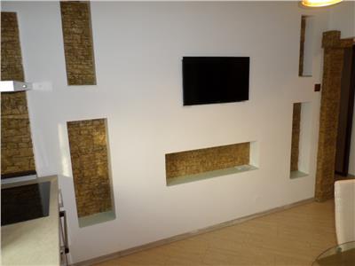 Apartament 2 camere de vanzare Ploiesti, zona Piata Mihai Viteazul