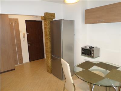 Apartament 2 camere de vanzare Ploiesti, zona Piata Mihai Viteazul