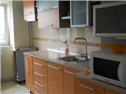 Inchiriere apartament 3 camere, zona Bariera Bucuresti