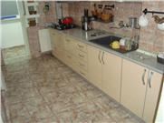 De vanzare Apartament 3 camere Ploiesti, zona Cantacuzino