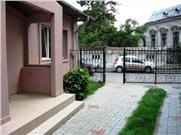 CromaImobPloiesti: Vanzare Casa 4 camere, zona Centrala