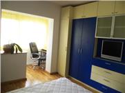 Inchiriere apartament 3 camere, Ploiesti, zona Ultracentrala