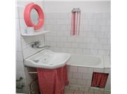 Vanzare apartament 4 camere Lamaita,Baraolt