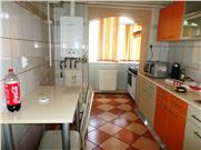 Apartament 3 camere de vanzare in Ploiesti, zona Bar. Bucov