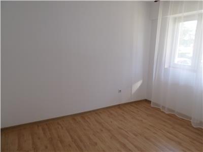 Inchiriere apartament spatios 4 camere Republicii