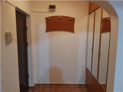 Inchiriere apartament 2 camere Piata Mihai Viteazu