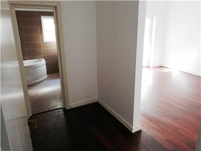 Vanzare apartament 4 camere in bloc nou, zona Romana