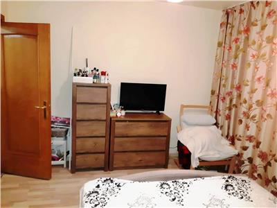 Vanzare apartament 3 camere in Ploiesti, zona Vest