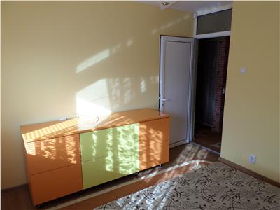 Apartament 2 camere de inchiriat in Ploiesti, zona Ienachita Vacarescu