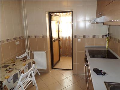 Apartament 3 camere de inchiriat in Ploiesti, zona Republicii