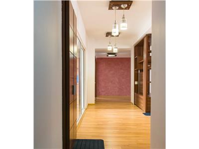 Cromaimob - Inchiriere apartament 3 camere, in Ploiesti, lux, zona Ultracentral