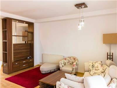 Cromaimob - Inchiriere apartament 3 camere, in Ploiesti, lux, zona Ultracentral