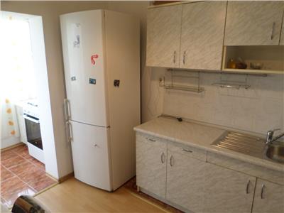 Apartament 2 camere de inchiriat, zona Vest