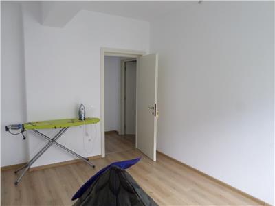 Vanzare apartament 4 camere, mobilat utilat, parcare subterana, zona 9 Mai