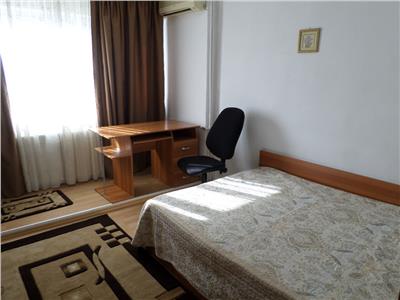 De inchiriat apartament 3 camere Ploiesti, zona Central