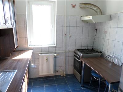 Inchiriere apartament 2 camere in Ploiesti, zona Cina