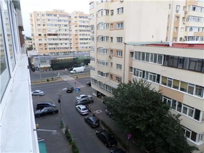 Inchiriere apartament 3 camere in Ploiestii zona Republicii