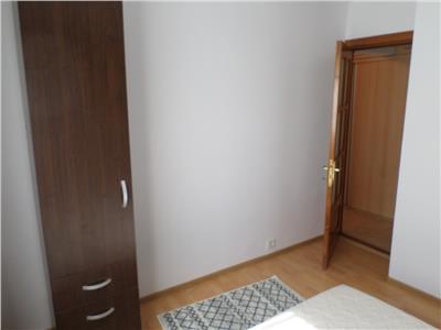 Vanzare apartament 2 camere mobilat utilat Ploiesti, Piata Mihai Viteazul