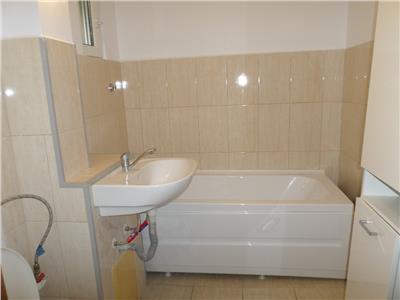 Inchiriere apartament 3 camere in Ploiesti zona Republicii