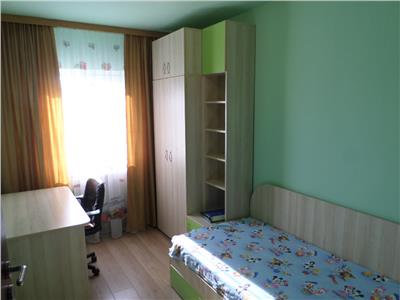 Inchiriere apartament 3 camere in Ploiesti, zona Mihai Bravu