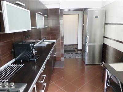 Inchiriere apartament 3 camere, Ploiesti, zona Malu Rosu