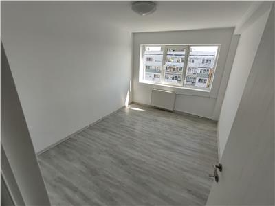 Vanzare apartament 2 camere, decomandat, Ploiesti, zona Vest Kaufland