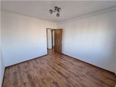 Vanzare apartament 2 camere, renovat, semidecomandat, Ploiesti, zona Nord