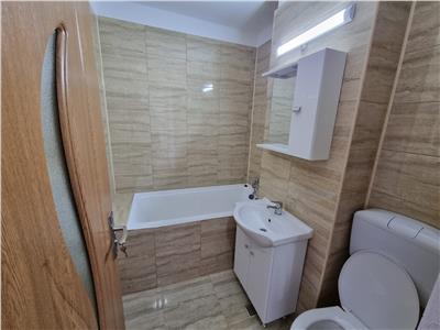 Vanzare apartament 2 camere, renovat, semidecomandat, Ploiesti, zona Nord