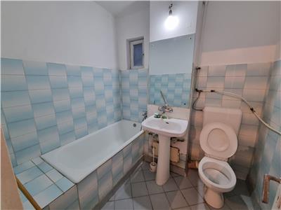 Vanzare apartament 2 camere, decomandat, zona Sud, Bariera Bucuresti, Ploiesti