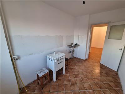 Vanzare apartament 2 camere, decomandat, zona Sud, Bariera Bucuresti, Ploiesti