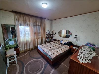 CromaImob Vanzare apartament 3 camere, zona Cantacuzino, Ploiesti