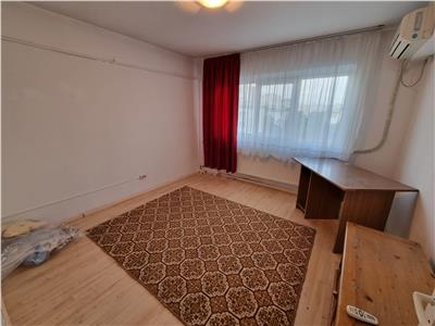 Vanzare apartament 3 camere, Ploiesti , zona Vest