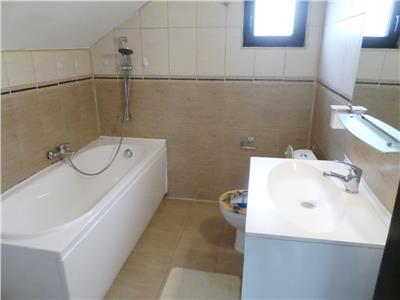 Inchiriere Casa 3 camere, curte proprie, zona Albert, Ploiesti