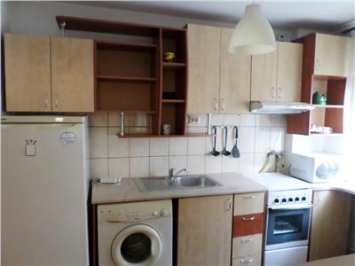 Apartament 2 camere de inchiriat Ploiesti, zona Repubicii, Casa Rosie