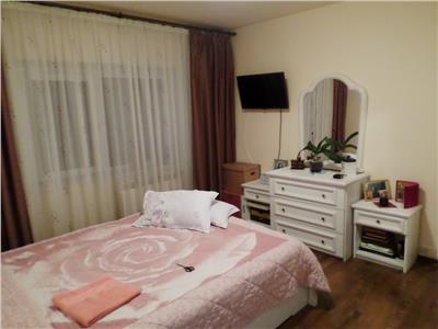 Vanzare apartament spatios 3 camere mobilat Ploiesti str Marasesti