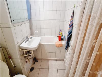 Vanzare Apartament 3 camere, Ploiesti,  zona Nord/Cameliei
