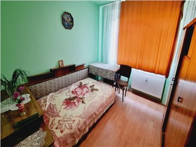 Vanzare Apartament 3 camere, Ploiesti,  zona Nord/Cameliei