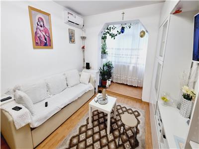 Vanzare Apartament 2 camere, mobilat utiltat, zona Vest