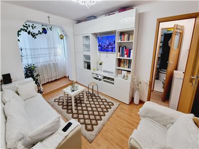 Vanzare Apartament 2 camere, mobilat utiltat, zona Vest