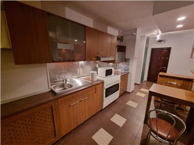 Inchiriere apartament 2 camere, Ploiesti, zona Ultracentral