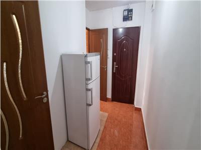 Inchiriere, Apartament 2 camere, zona Vest, Kaufland